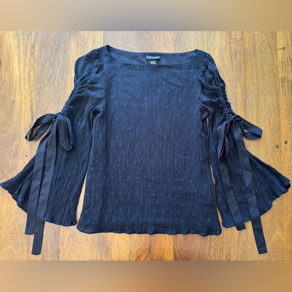 Club Monaco Priyalla Silk Blend Bell Sleeve blouse top women’s XS